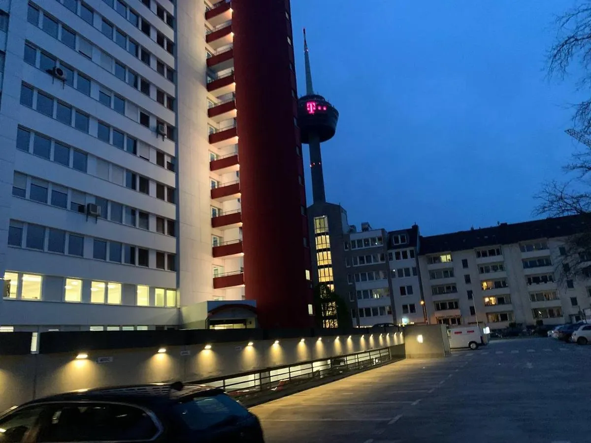 Moeblierte Apartment Im Herkules Koeln Neuehrenfeld Cologne
