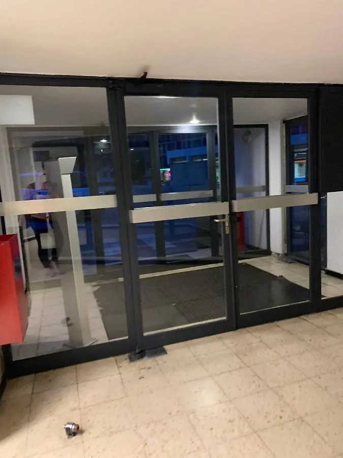 Moeblierte Apartment Im Herkules Koeln Neuehrenfeld